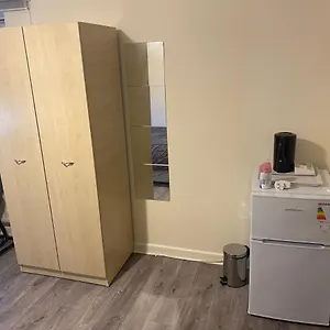 Capsule hotel Blackberry Self-catering